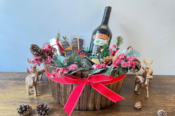 Wine Treats Basket 